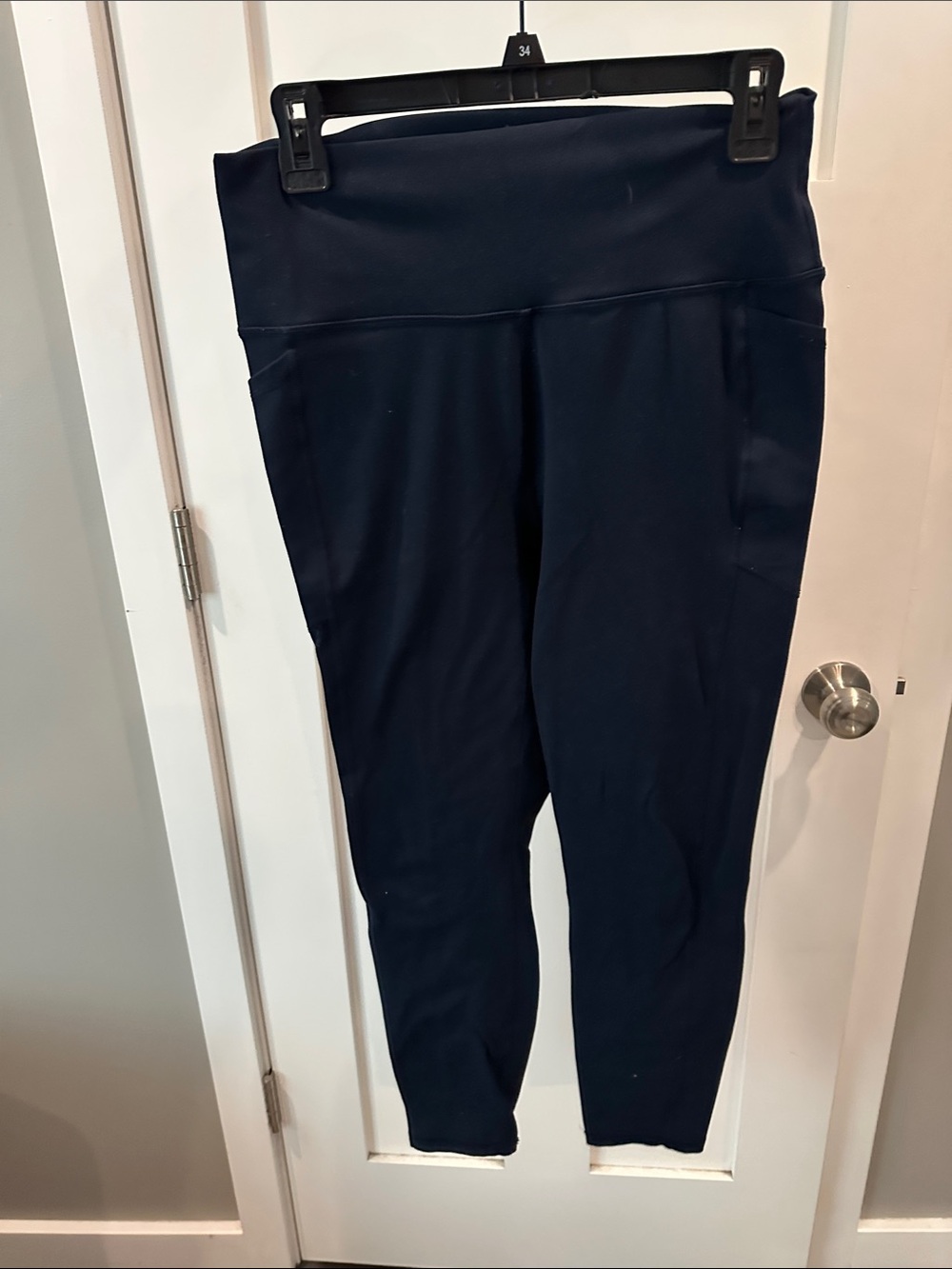 Reebok Dark Navy Mid-Rise Leggings with Side Pockets